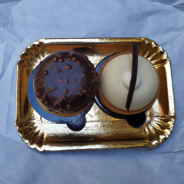 photo of Vegan Art Piccola pasticceria shared by @marriaa on  29 Jan 2022 - review