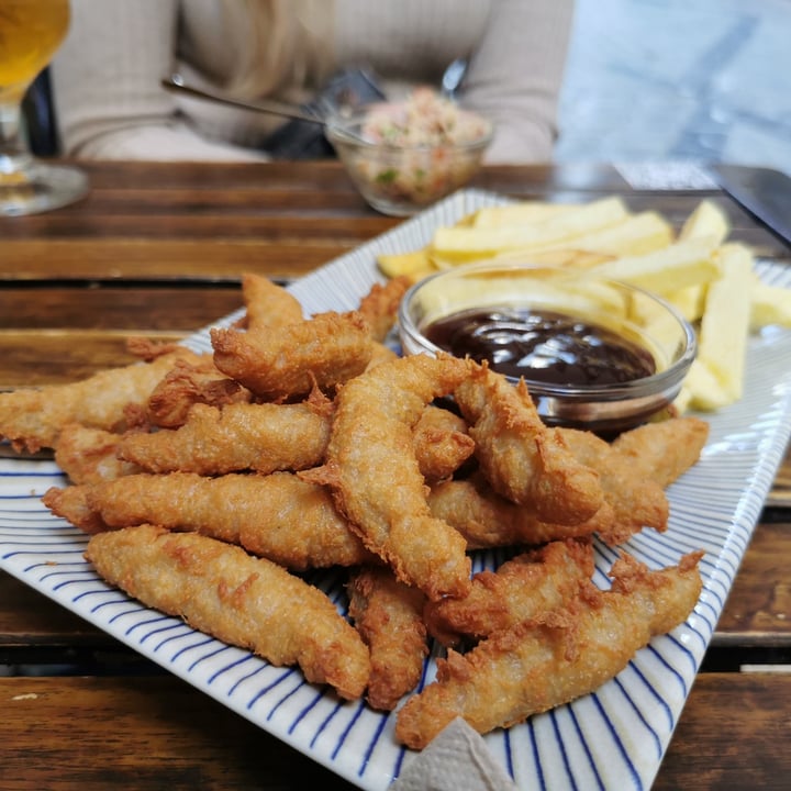 review photo of La Vegana Lagrimitas de 'pollo' shared by @vegafri on 19 Feb 2021 - review