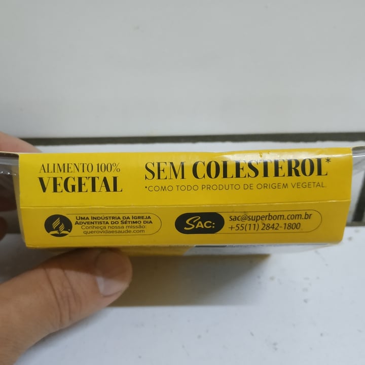 photo of Superbom Vegan Cheese Cheddar shared by @edsonshigue on  06 Jun 2022 - review