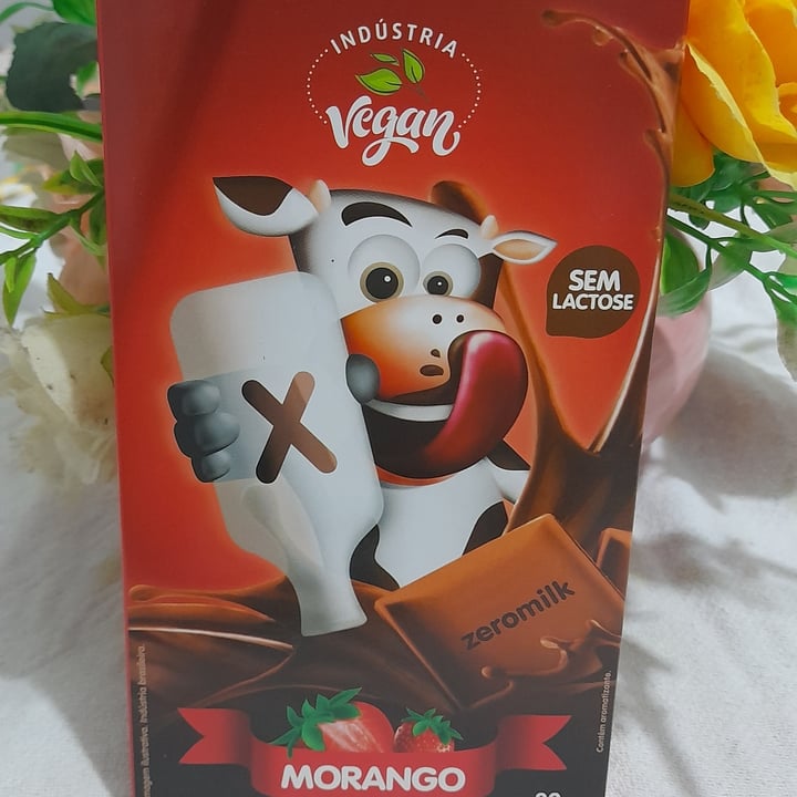 review photo of Zeromilk Chocolate 40% Cacau com Morango shared by @hulipeberude on 13 May 2022 - review