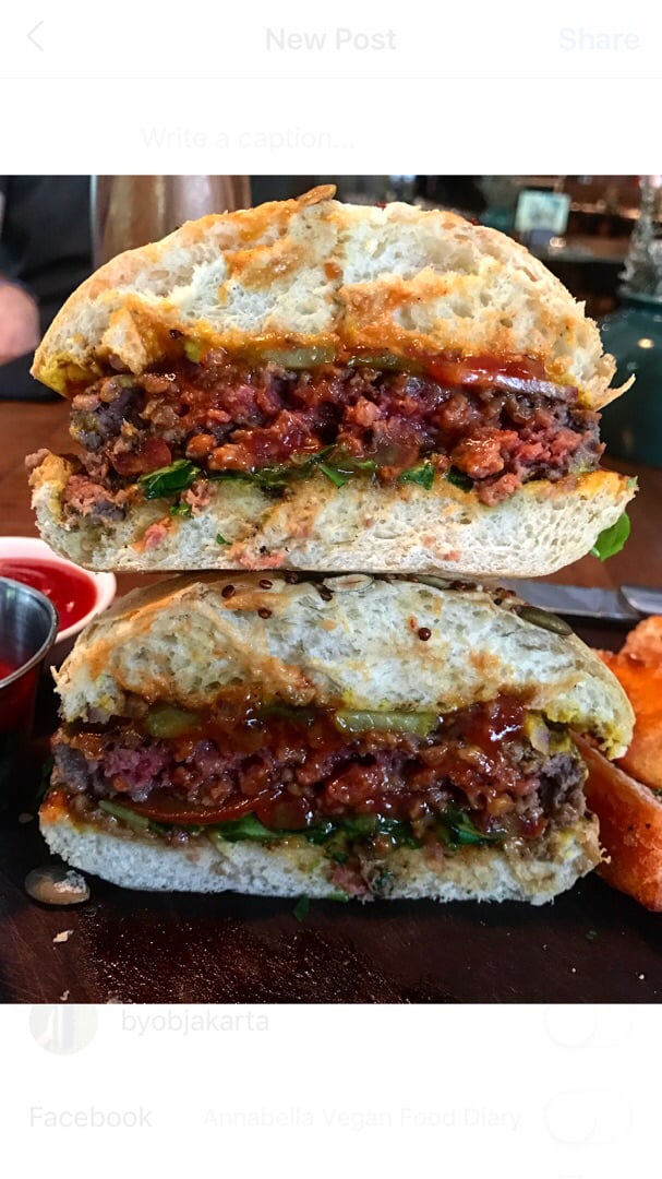 photo of Ivy Impossible Burger shared by @annabella on  21 Jun 2019 - review