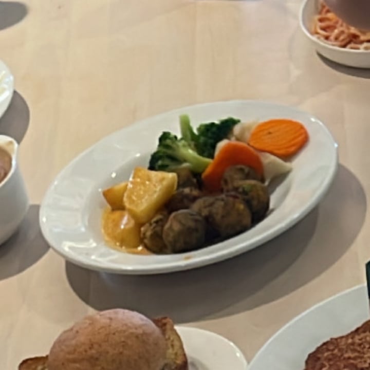 photo of IKEA Tampines Vegetable balls with coconut curry shared by @ginelletok on  19 Mar 2022 - review