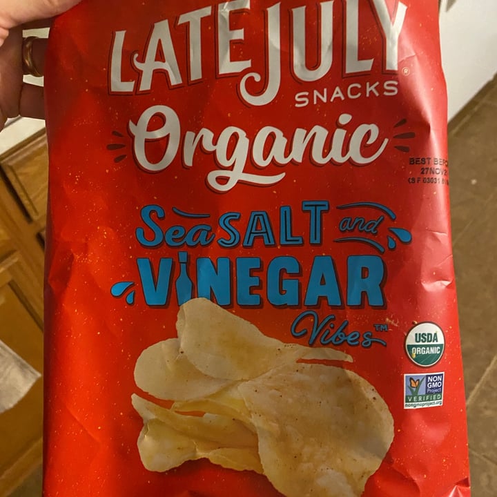 photo of Late July Snacks Organic Salt And Vinegar Potato Chips shared by @sandra741219 on  04 Aug 2021 - review