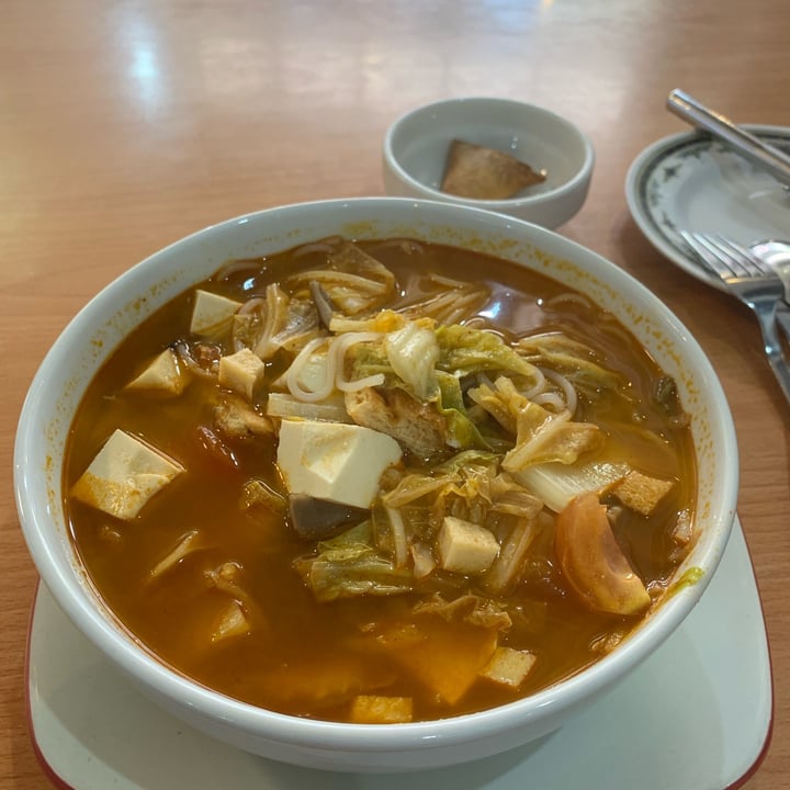 photo of Loving Hut Tom yam Ocean Hotpot Set shared by @lucrece on  15 Oct 2021 - review