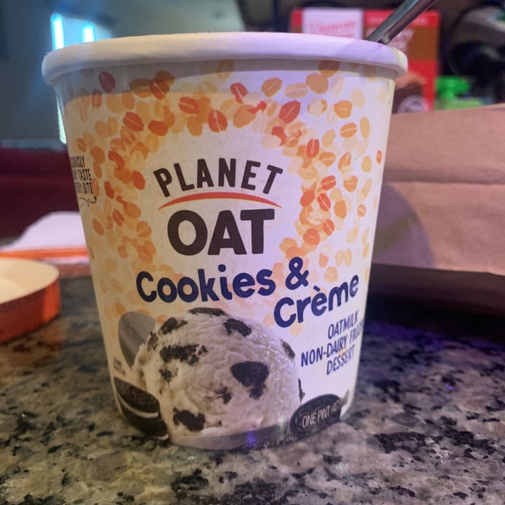 photo of Planet Oat Cookies & Cream Oatmilk Ice Cream shared by @knnyjrdn on  22 Apr 2021 - review