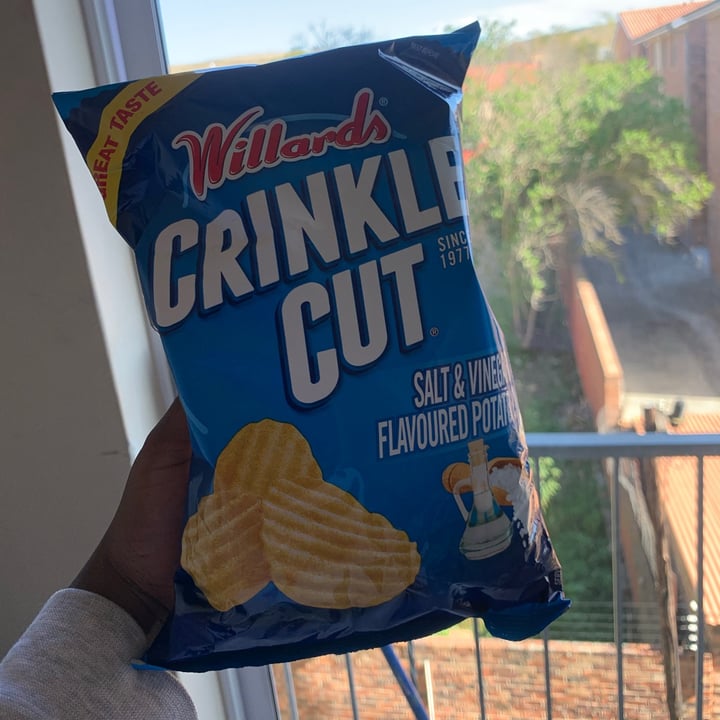 photo of Willards Salt and vinegar shared by @brokestudentvegan on  09 Aug 2020 - review