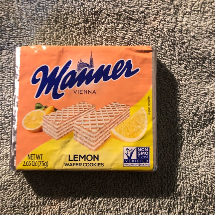 photo of Manner Lemon wafers shared by @kyl3miles on  19 Jul 2022 - review