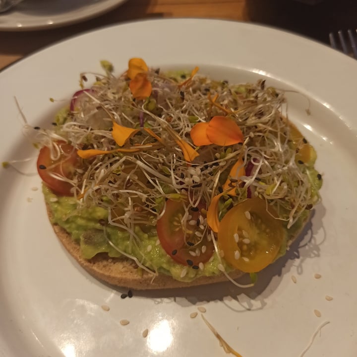 photo of OL'DAYS Coffee and Deli Avocado Toast shared by @diegokero on  24 Feb 2021 - review