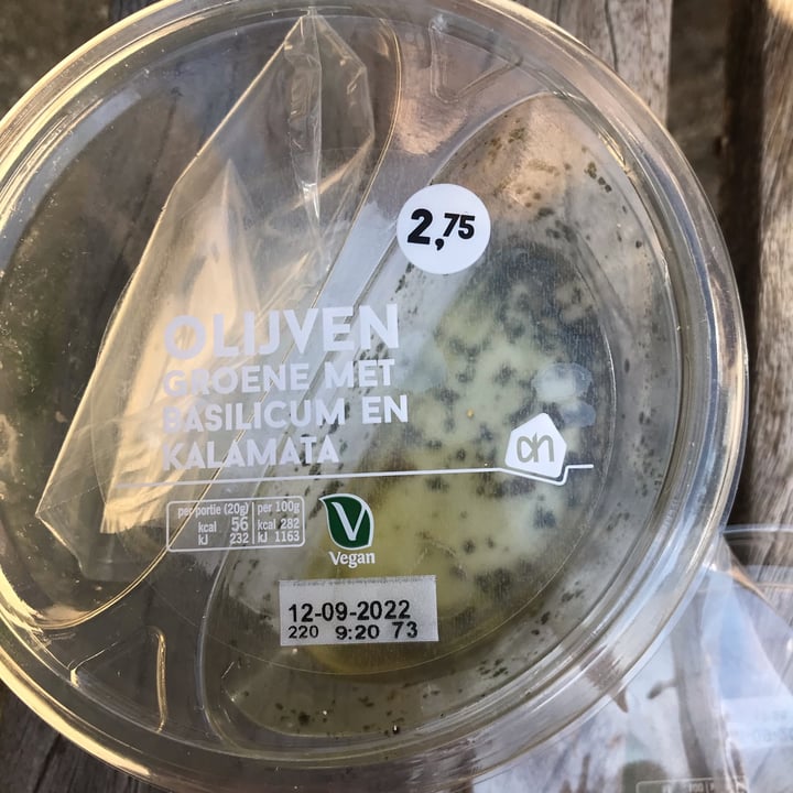 photo of Albert Heijn AH olijven groene met basilikum en kalamata shared by @val3ntina on  28 Aug 2022 - review