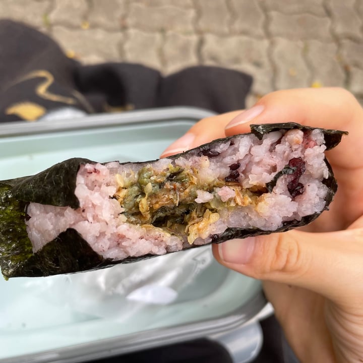 photo of QQ Rice Emperor Veg Snack Roll shared by @applepancakes on  15 May 2021 - review