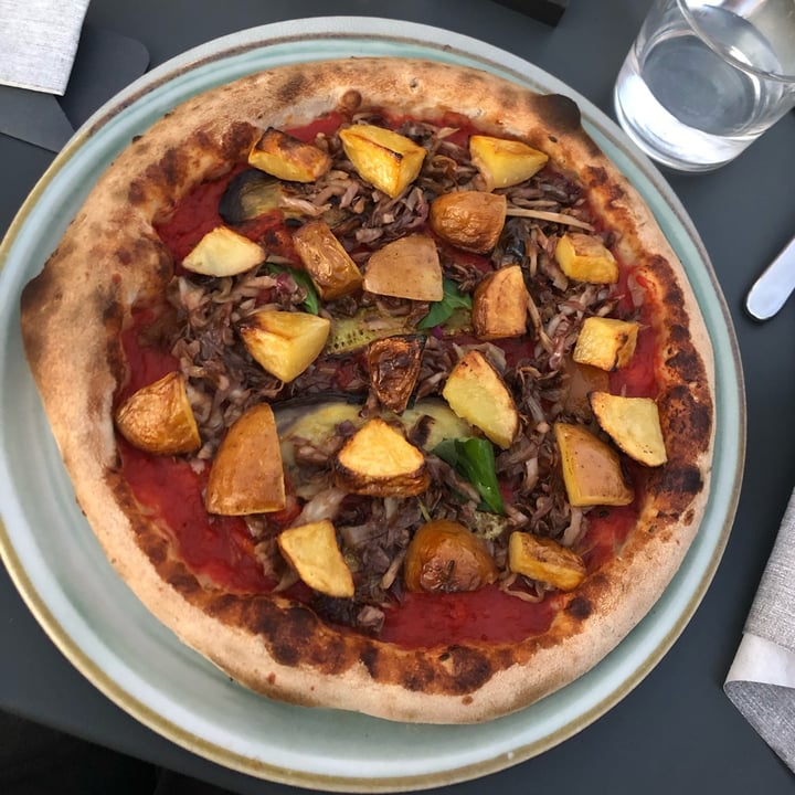 photo of Roovido Pizza Ortolana shared by @teresabenini on  09 Sep 2022 - review
