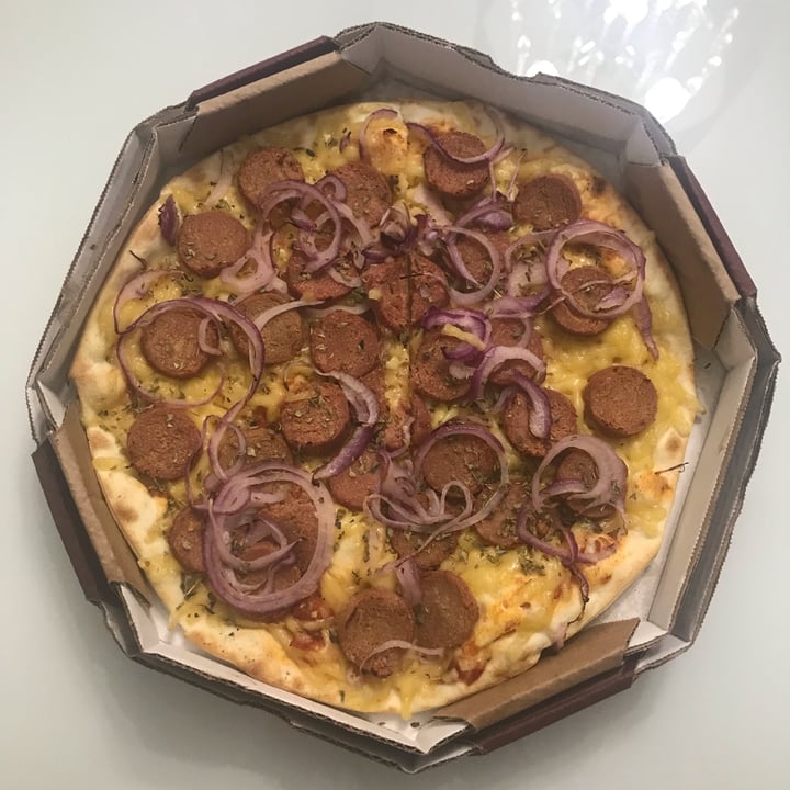 review photo of Donna Toscana - Jardim Icaraí Calabresa Vegana shared by @larissamarquet on 12 Jun 2022 - review