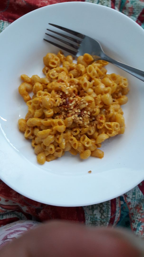 photo of Daiya Cheddar Style Deluxe Cheezy Mac shared by @henroosterlover83 on  09 Sep 2019 - review