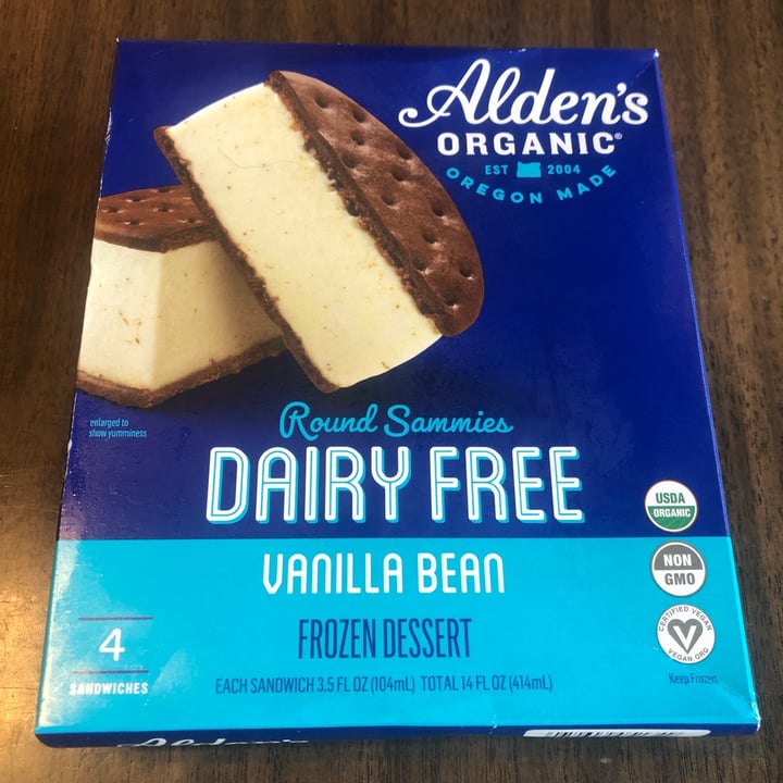 photo of Alden’s Organic Dairy Free Vanilla Bean Round Sammies shared by @mischievousmonsters on  21 Jun 2022 - review