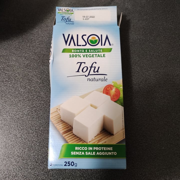 photo of Valsoia Tofu naturale shared by @cmire on  26 Jun 2022 - review