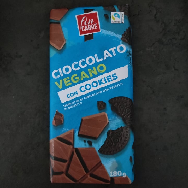 review photo of Fin Carré Cioccolato Vegano con Cookies shared by @seitanto on 22 Feb 2022 - review