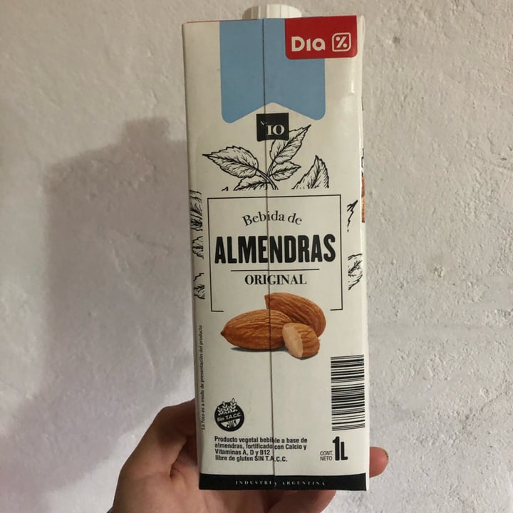 photo of Dia% Leche de Almendras sabor Original shared by @ldalmada on  16 Nov 2021 - review