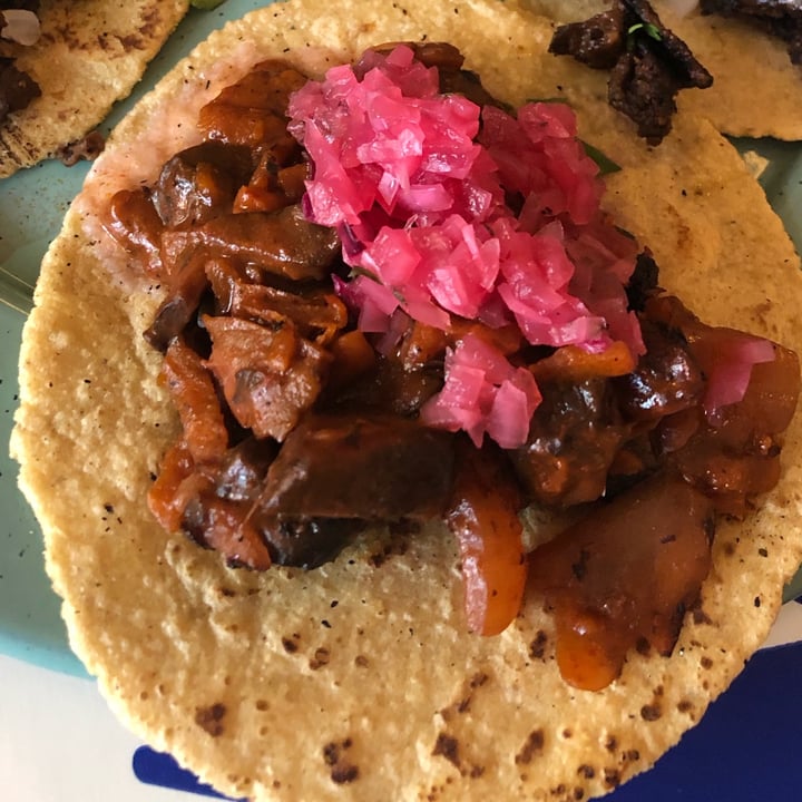 photo of Groovy's Taquería Vegana Taco De Cochinita Pibil shared by @saloshayo on  13 Jan 2022 - review