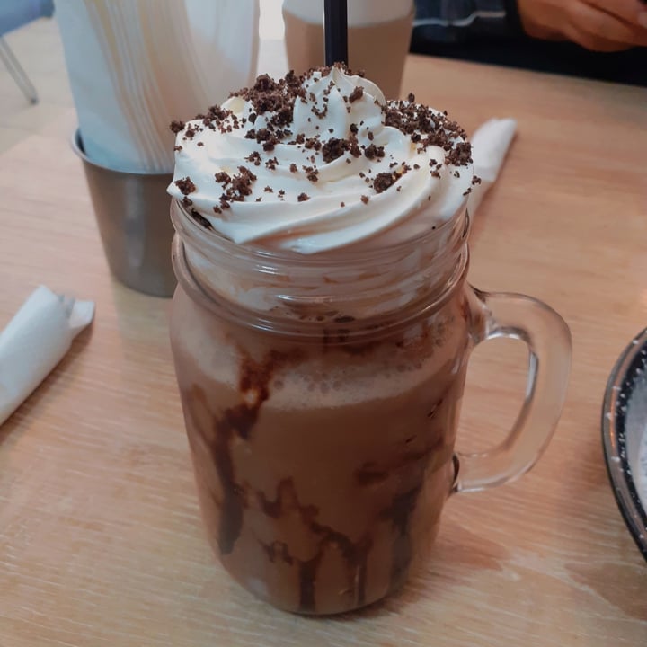 photo of Mönt take away Frappe de chocolate shared by @candemagali on  17 Apr 2022 - review