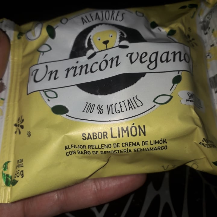 photo of Un Rincón Vegano Alfajor de Limón shared by @rochyalmendra on  23 Nov 2020 - review