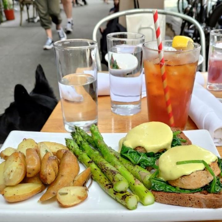photo of Blossom on Columbus Tofu Benedict shared by @kielycoyote on  02 Aug 2021 - review