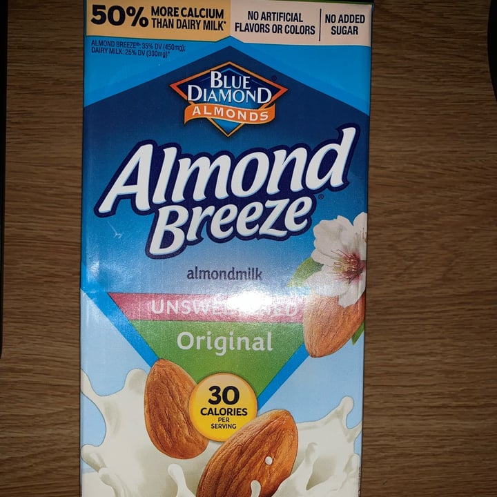 photo of Almond Breeze almond milk unsweetened shared by @rochi09 on  24 Nov 2022 - review