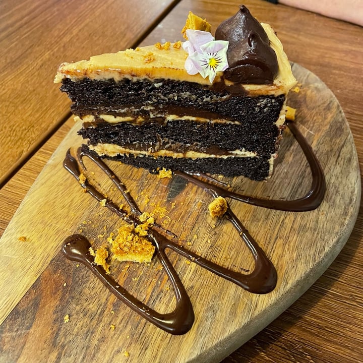 photo of Unity Diner Salted Caramel Cake shared by @appleappleamanda on  23 Feb 2022 - review
