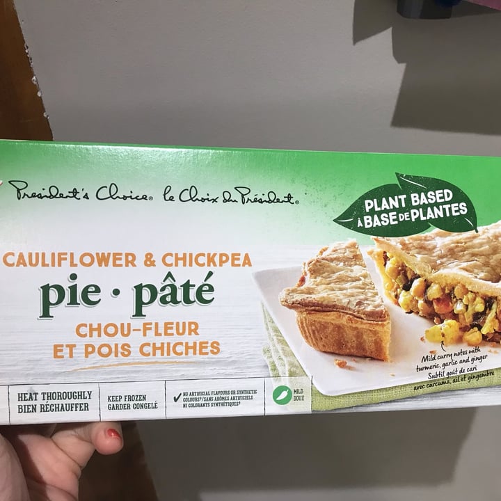 photo of President's Choice Cauliflower & chickpea Pot pie shared by @ladyjazz7 on  02 Jan 2022 - review