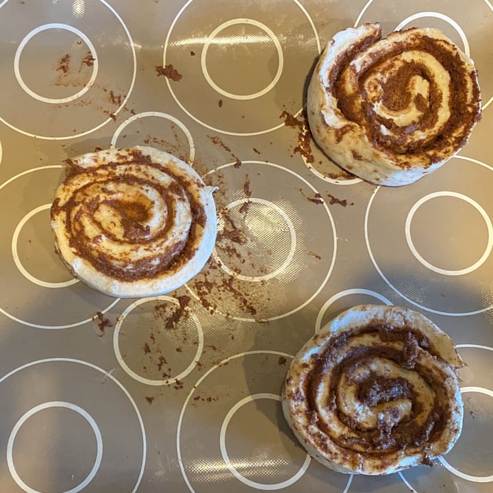 photo of Immaculate Organic Cinnamon Rolls with Icing shared by @nathlena19 on  09 Oct 2022 - review