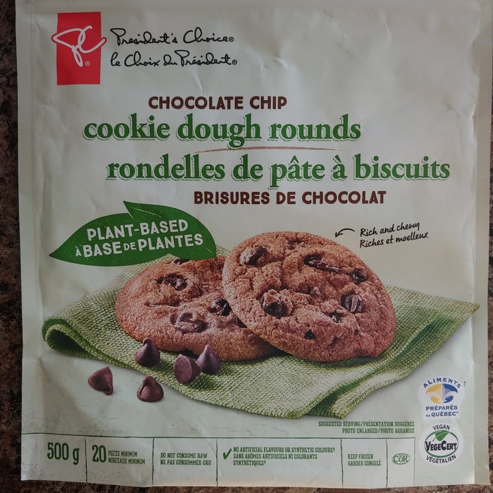 review photo of President's Choice chocolate chip cookie dough rounds shared by @alandestraya on 09 Dec 2022 - review