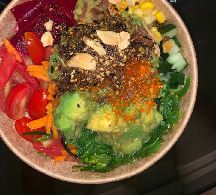 photo of Poke Theory Light Vegan Pokè Bowl shared by @shania8777 on  04 Jul 2020 - review