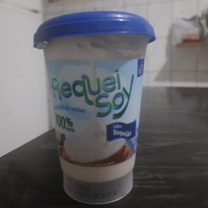 review photo of Lifeco Requeisoy Requeijão shared by @ellengama on 07 May 2022 - review