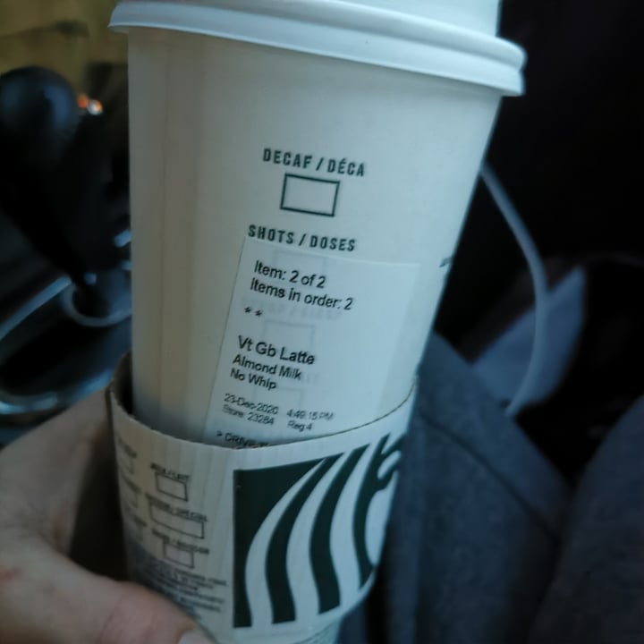 photo of Starbucks Gingerbread Latte w/ Almond milk shared by @emberattack on  24 Dec 2020 - review