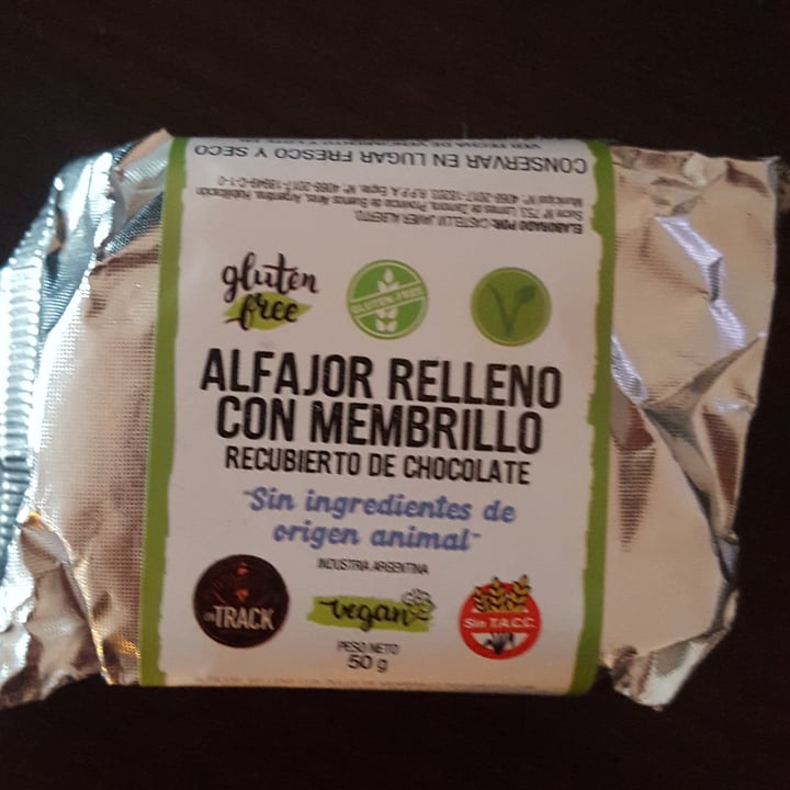 photo of On Track Alfajor Relleno Con Membrillo shared by @frankie on  14 Jul 2021 - review