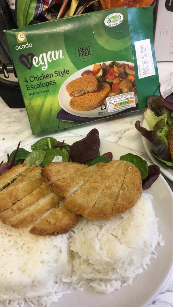 photo of Ocado Vegan 4 Chicken Style Escalopes shared by @daniellalk on  30 Dec 2019 - review