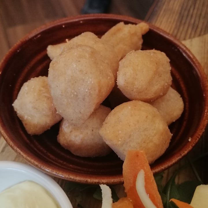 photo of Rifugio Romano Bocconcini di pizza fritti shared by @luiisaperfect on  08 Jul 2022 - review