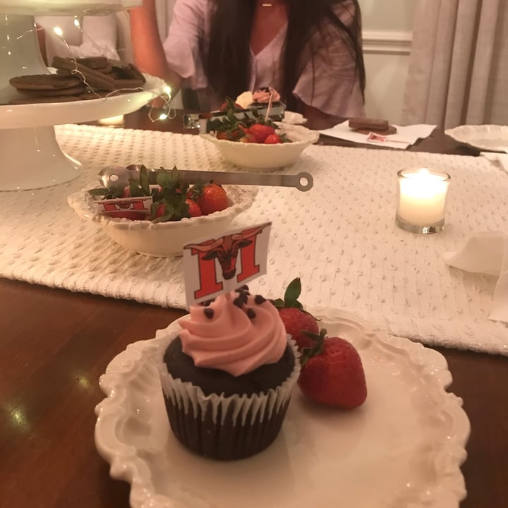 photo of Rubicon Bakers Neapolitan Cupcakes shared by @lilyycaroline on  28 Apr 2022 - review