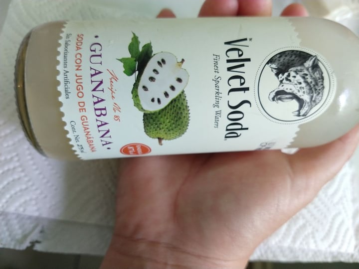 review photo of Velvet soda Soda con jugo de guanábana shared by @betyval on 07 Mar 2020 - review