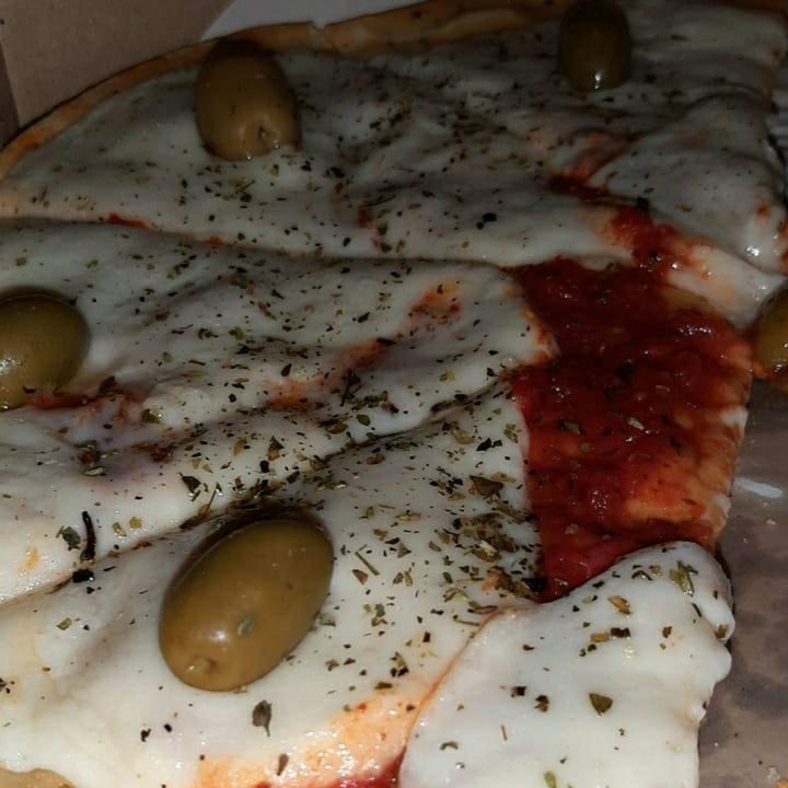 photo of Empanadas de 10 Pizza MUZZARELLA VEGANA shared by @jazminlucia on  03 Dec 2020 - review