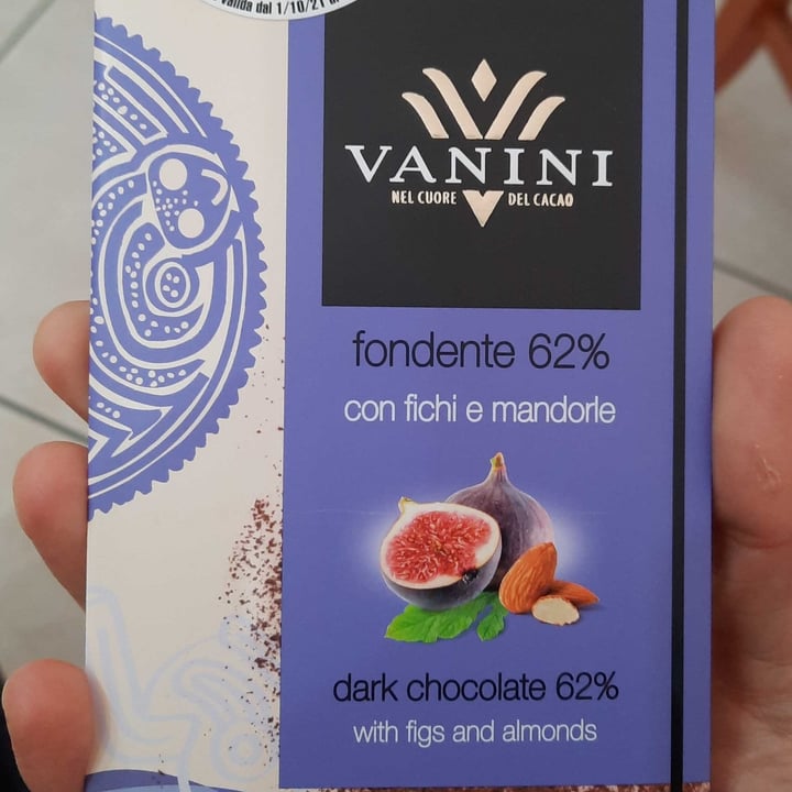 photo of Vanini Cioccolato fondente 62% con fichi e mandorle shared by @angygirl on  11 Apr 2022 - review
