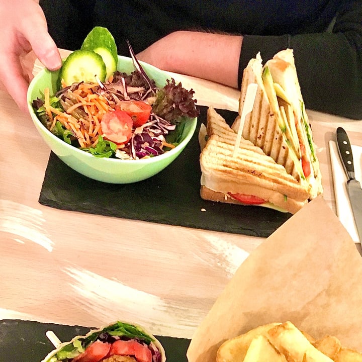 photo of Veggiezz Special Clubsandwich shared by @itsanavi on  19 Jul 2020 - review