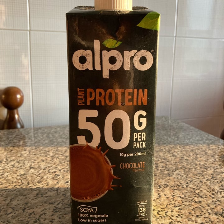 photo of Alpro Alpro 50 protein chocolate shared by @psicopompo on  09 Sep 2022 - review