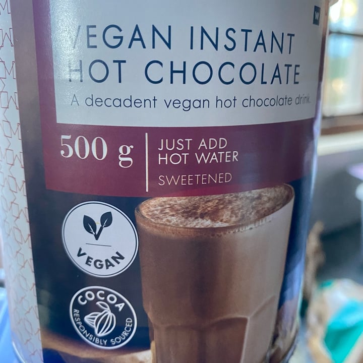 photo of Woolworths Food Vegan Instant Hot Chocolate Can shared by @andrew309 on  24 May 2022 - review