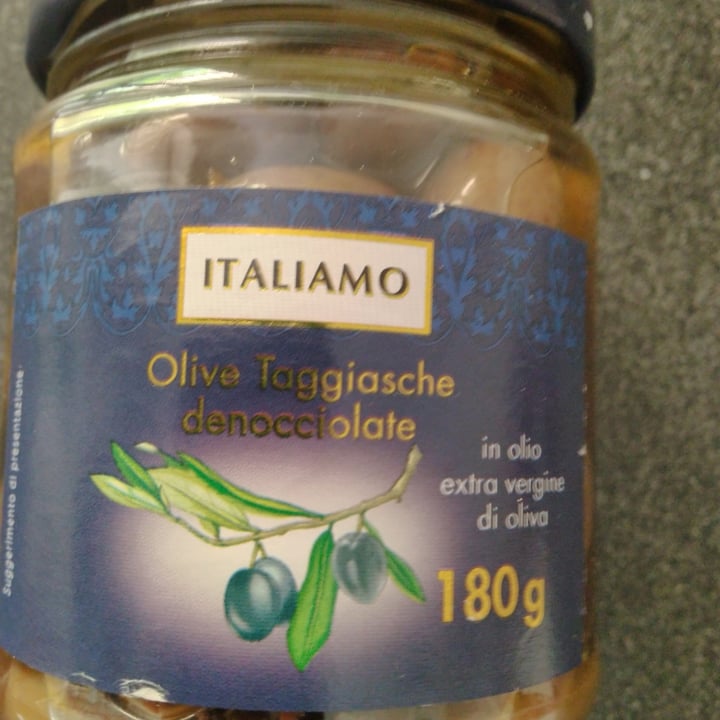 photo of Italiamo olive taggiasche in olio di oliva shared by @caseriantonella1967 on  26 May 2022 - review