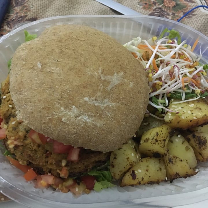 photo of Sattva Sandwich de hamburguesa veggie shared by @visheva on  22 Jan 2021 - review
