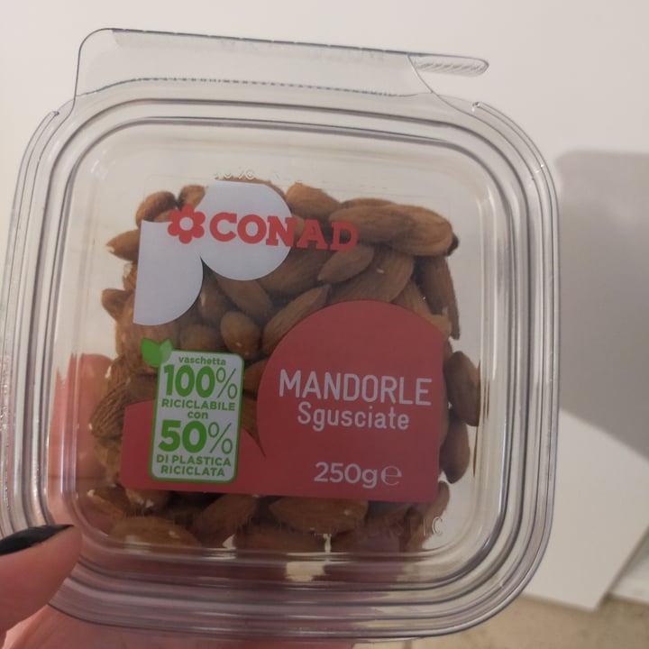 photo of Conad Mandorle sgusciate shared by @nightmarebeforeveg on  23 Oct 2021 - review
