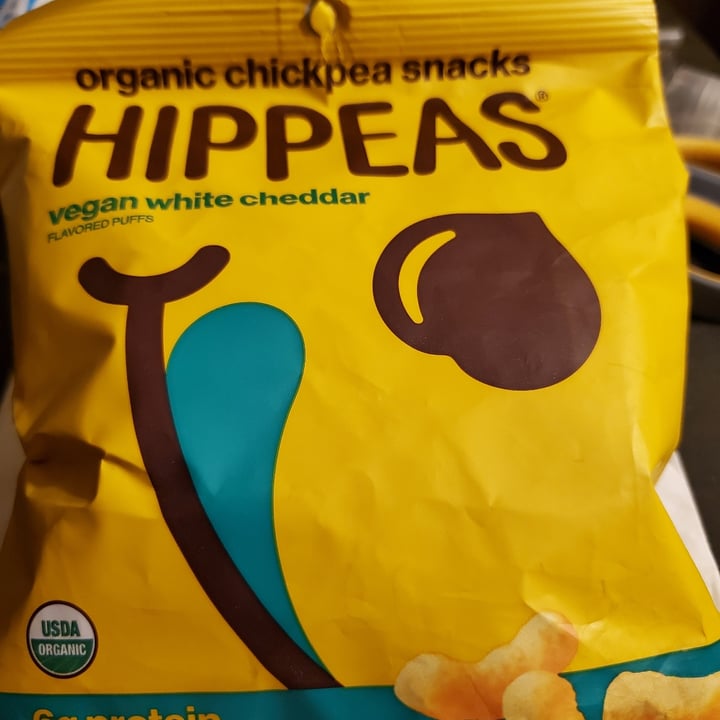 photo of Hippeas Vegan white cheddar hippeas shared by @findingnewways on  27 May 2022 - review
