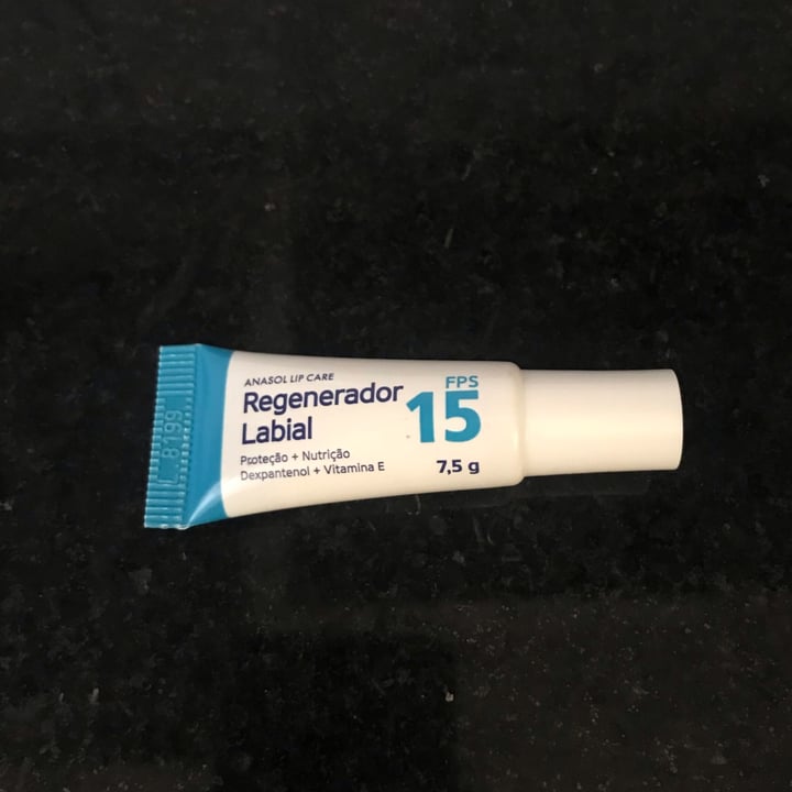 photo of Anasol Regenerador labial fps 15 shared by @mariantonia on  30 Nov 2021 - review