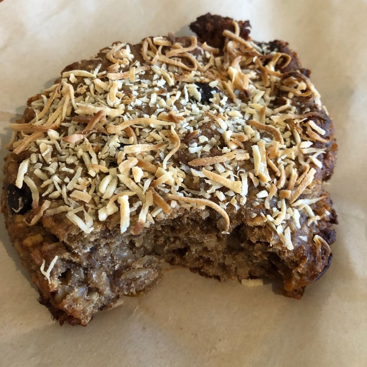 photo of Morning Brew Vegan Oat Cake shared by @erynn-tait on  28 Jun 2021 - review