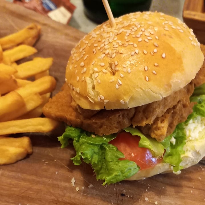 review photo of El Viejo Bodegón Hamburguesa 100% Vegana shared by @victoria21 on 21 Sep 2022 - review